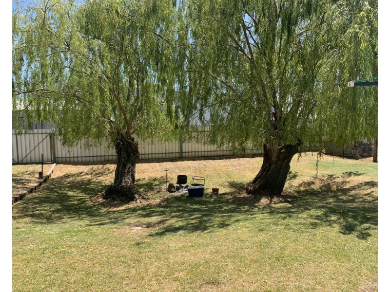 73 NOWRANIE STREET, Jerilderie NSW 2716