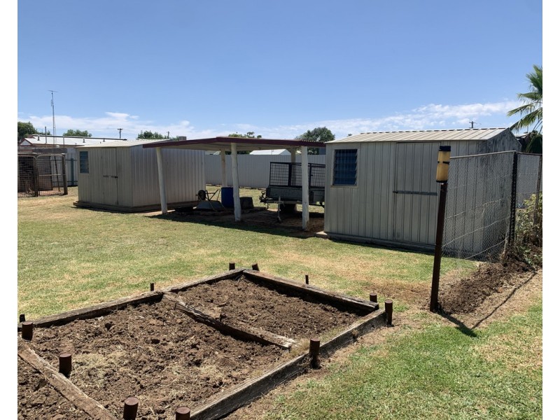 73 NOWRANIE STREET, Jerilderie NSW 2716