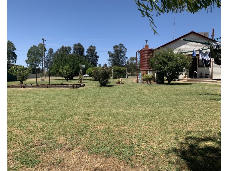 73 NOWRANIE STREET, Jerilderie NSW 2716