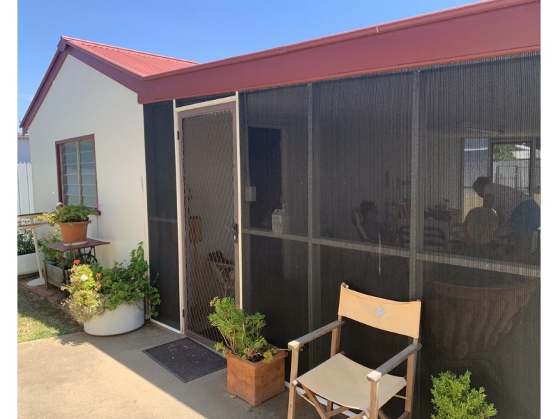 73 NOWRANIE STREET, Jerilderie NSW 2716