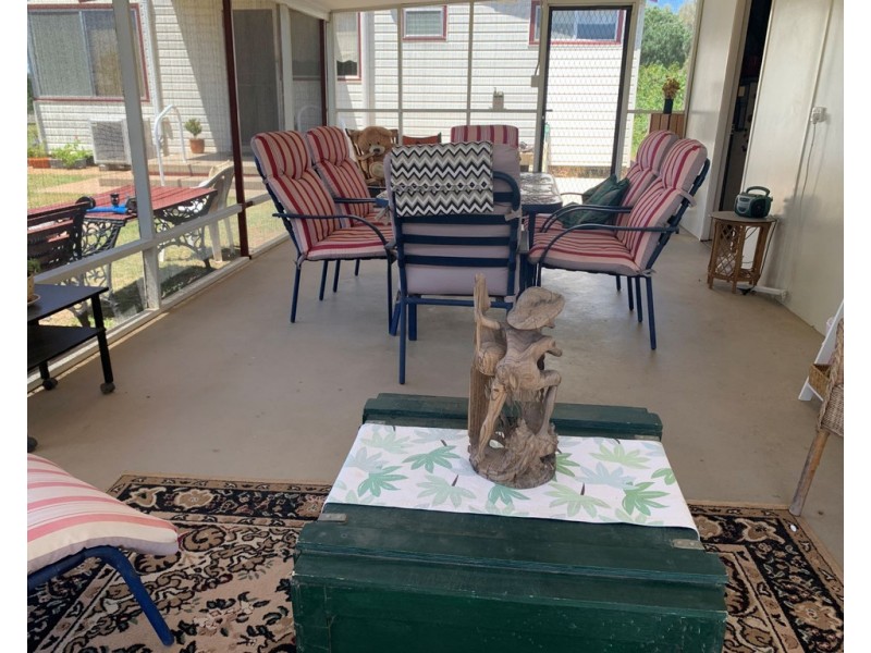 73 NOWRANIE STREET, Jerilderie NSW 2716