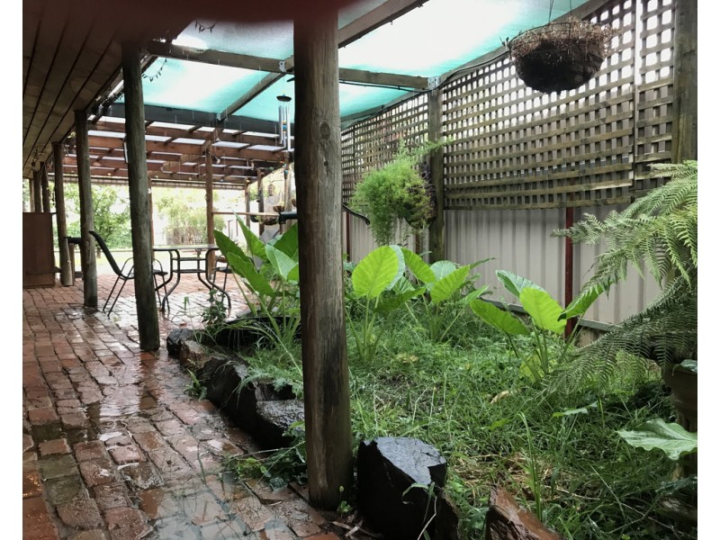 11 Quirk Street, Finley NSW 2713