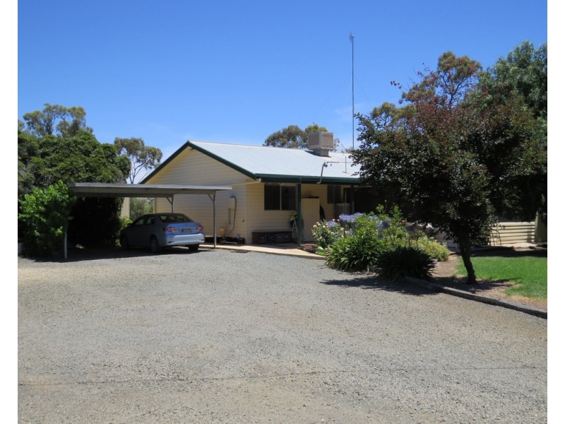 894 STUD PARK ROAD, Deniliquin NSW 2710