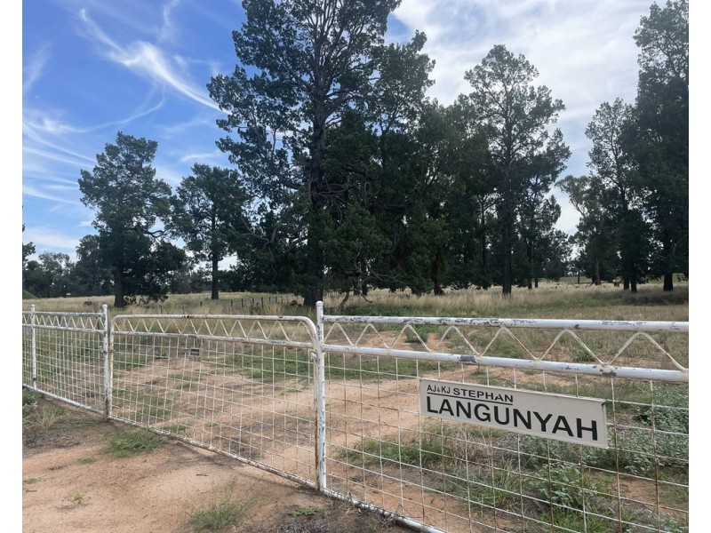 82 (RMB 2070) Pine lodge Rd, Tocumwal NSW 2714