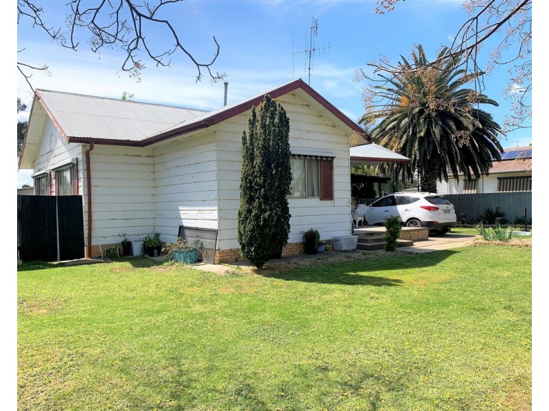 103 Wollamai Street, Finley NSW 2713