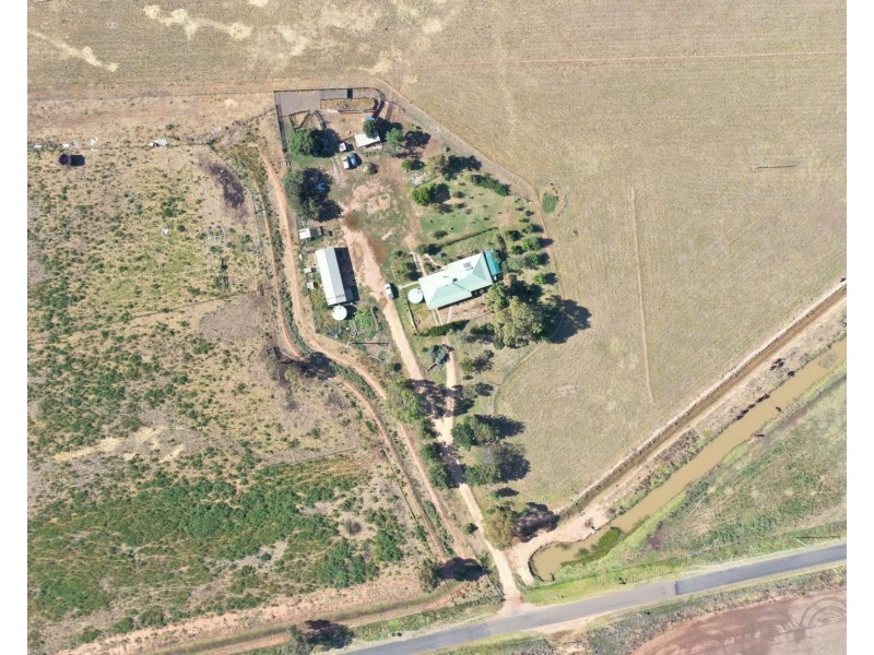74 Pine Lodge Road, Tocumwal NSW 2714