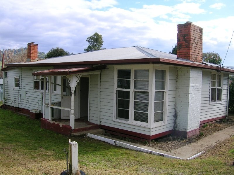 18 Shelley Road, Walwa VIC 3709