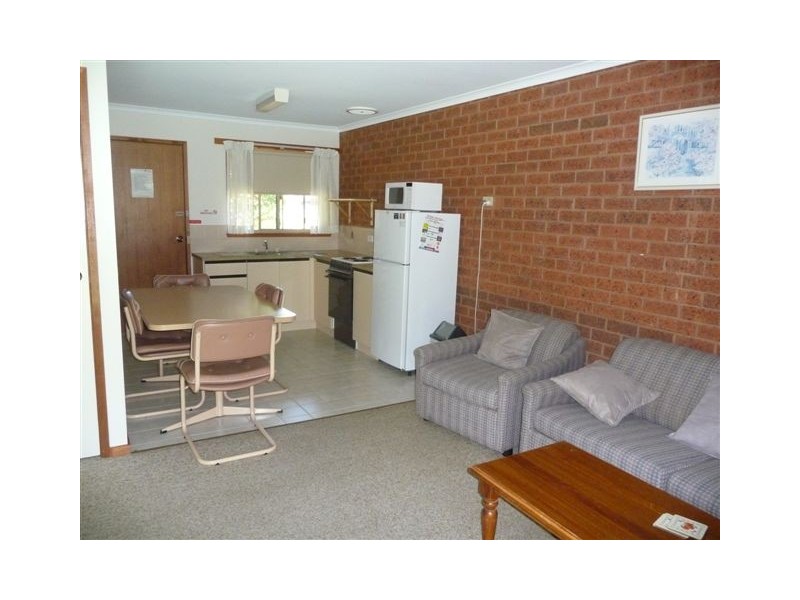 22-28 Cobram Street, Tocumwal NSW 2714