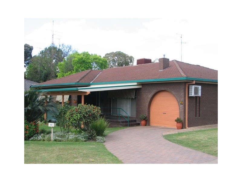 69 ELIZABETH, Narrandera NSW 2700