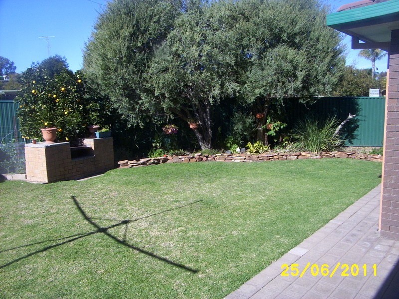 69 ELIZABETH, Narrandera NSW 2700