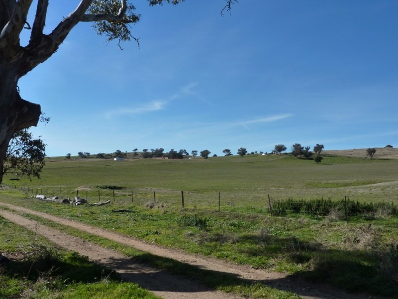 1900 Oura Road, Wagga Wagga NSW 2650