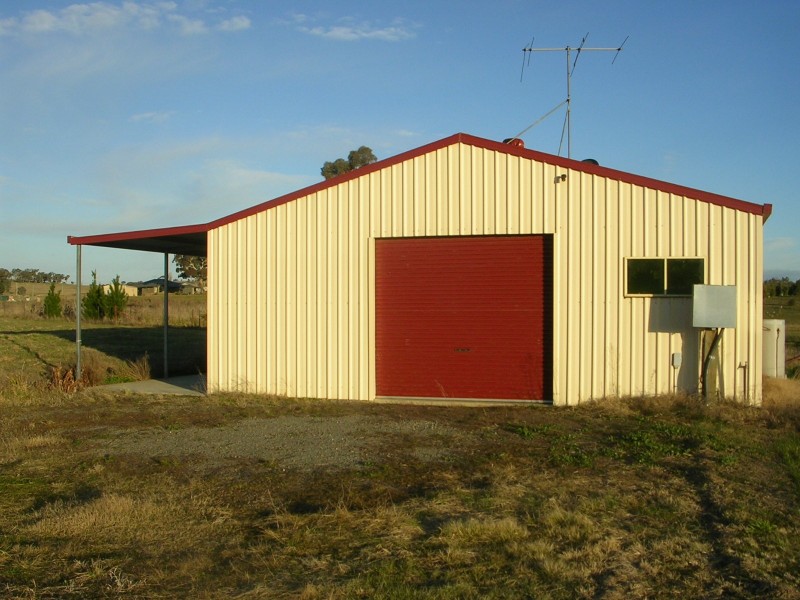 122-124 Farm Street, Boorowa NSW 2586