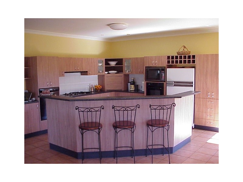 6 Gould Street, Tawonga VIC 3697