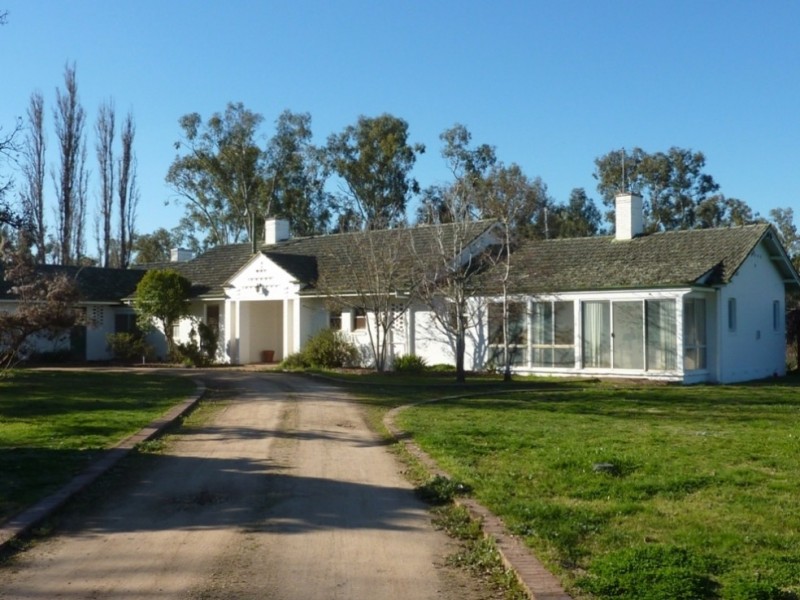 780 Sturt Highway, Borambola NSW 2650