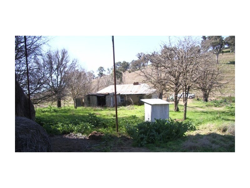 111 Gundagai Road, Coolac NSW 2727