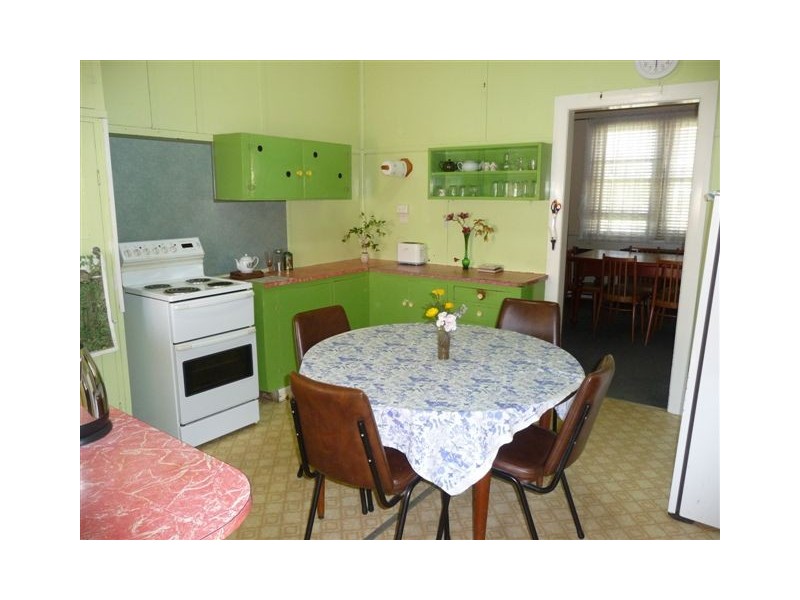 27 Coreen Street, Jerilderie NSW 2716