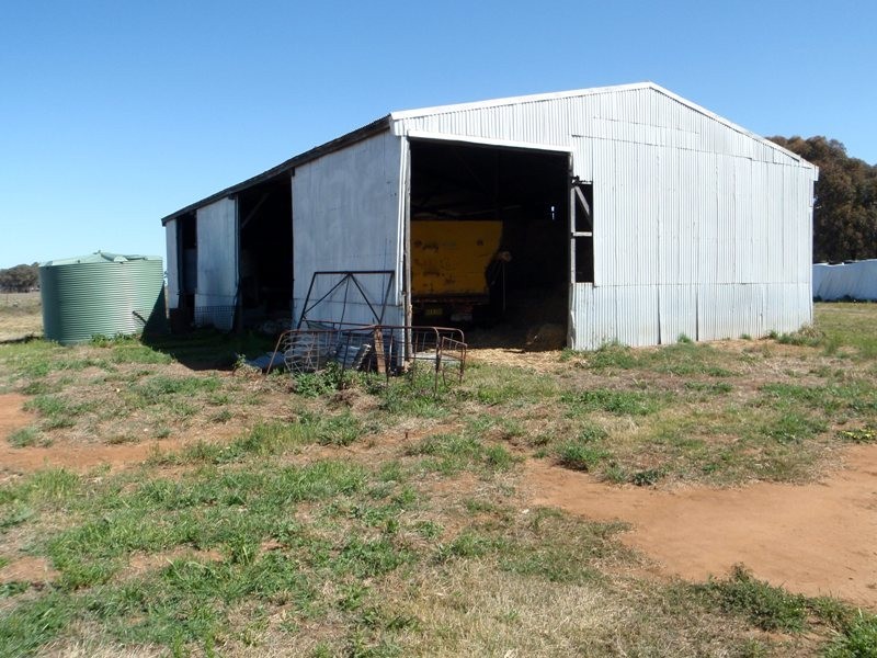 “Ceramic”, Moonee Swamp Road, Deniliquin NSW 2710