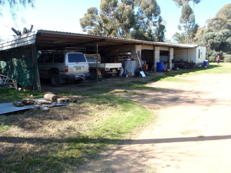 “Ceramic”, Moonee Swamp Road, Deniliquin NSW 2710