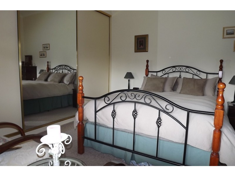 476 Orson Street, Hay NSW 2711