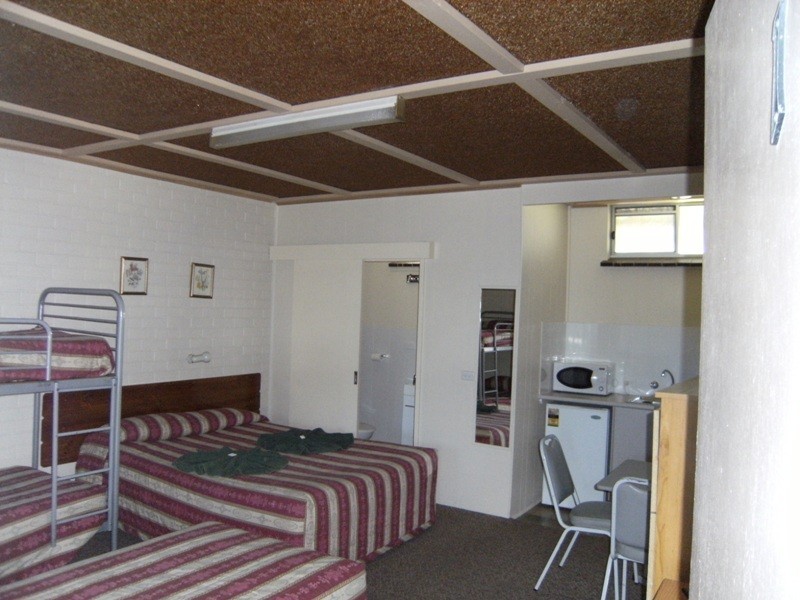 196 Melbourne Road, Wodonga VIC 3690