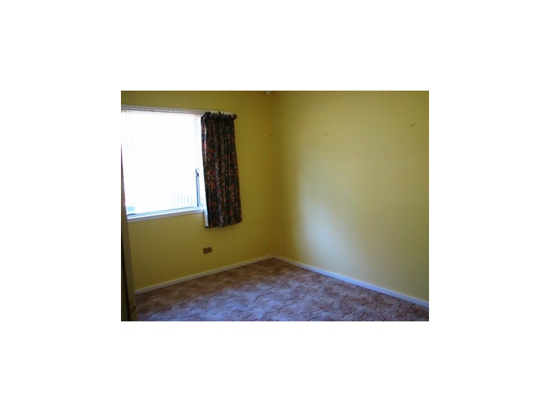 27 Watermain, Narrandera NSW 2700