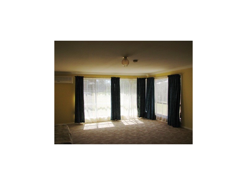 27 Watermain, Narrandera NSW 2700