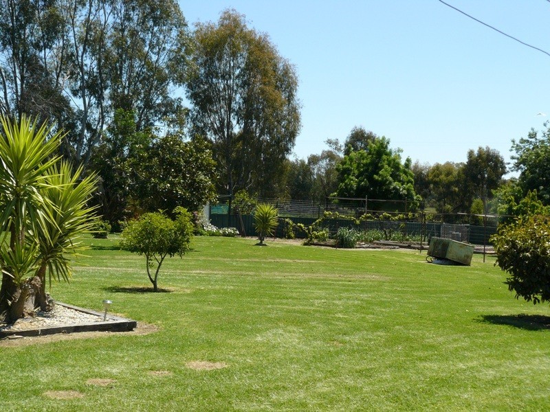 19 Moss Road Barnawartha North via, Wodonga VIC 3690