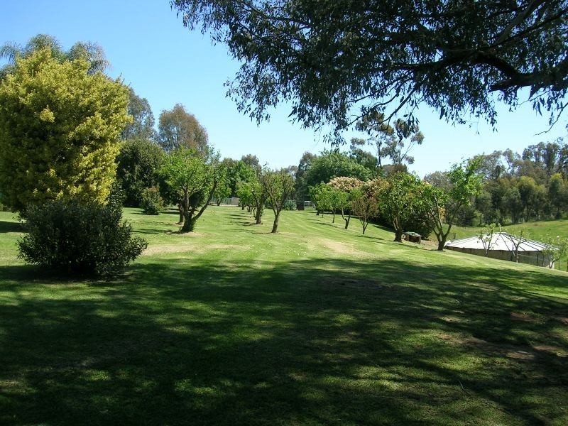 19 Moss Road Barnawartha North via, Wodonga VIC 3690