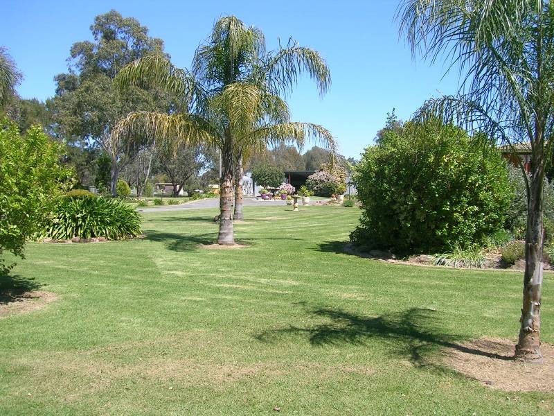 19 Moss Road Barnawartha North via, Wodonga VIC 3690