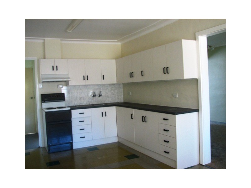 67 Melbourne, Narrandera NSW 2700