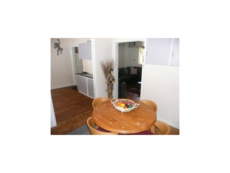 69 Melbourne Street, Narrandera NSW 2700