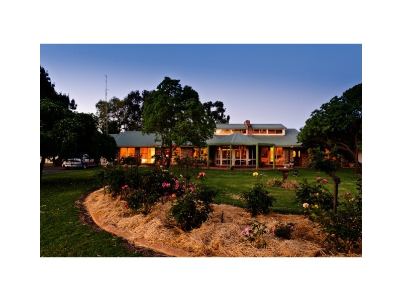 252 Irrigation way, Narrandera NSW 2700