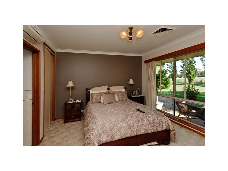 252 Irrigation way, Narrandera NSW 2700