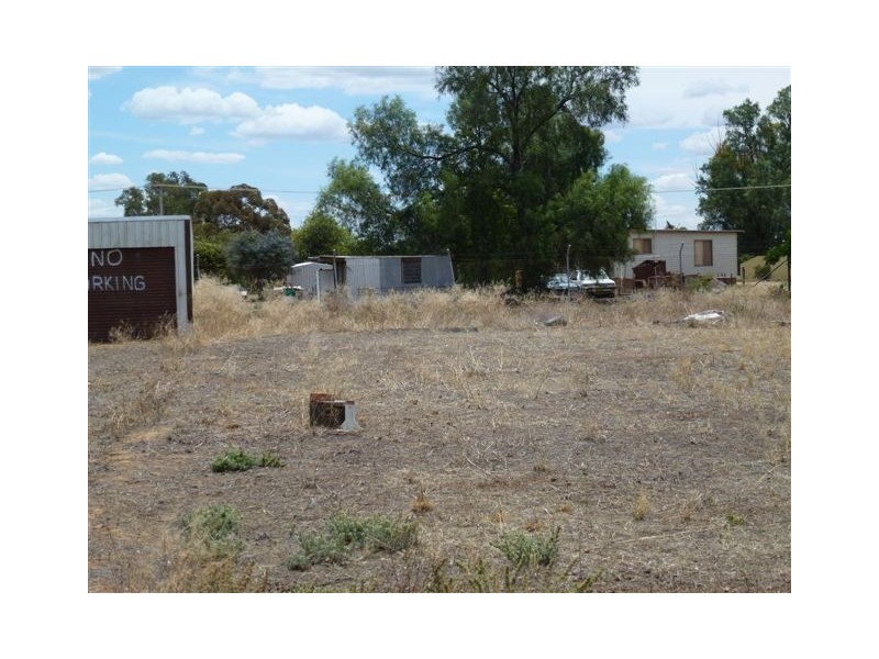 7 Gordon Street, Carrathool NSW 2711