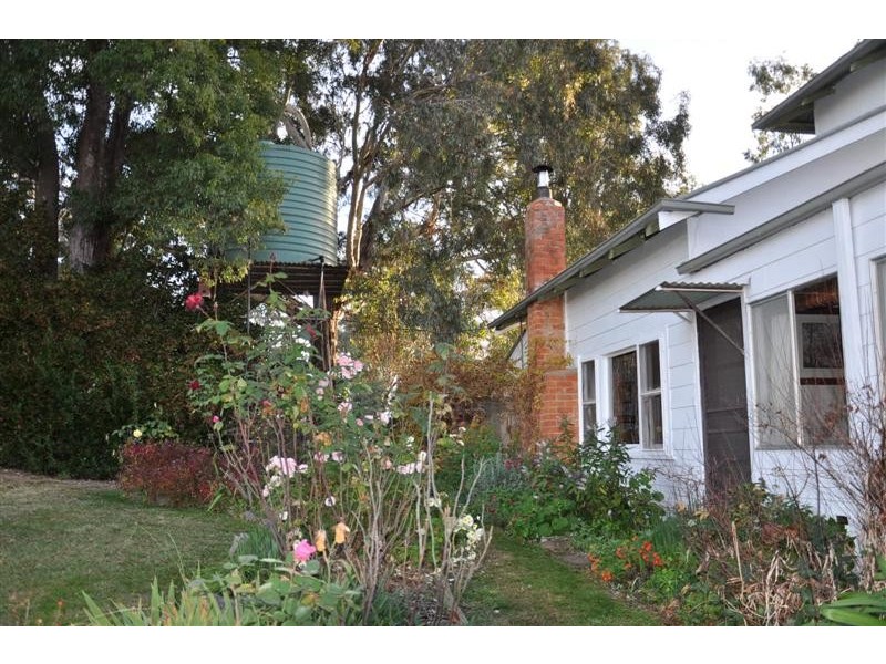 7 Sullivan Street, Towong VIC 3707
