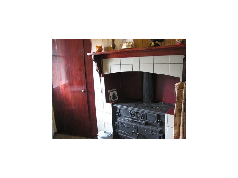 28 Douglas, Narrandera NSW 2700