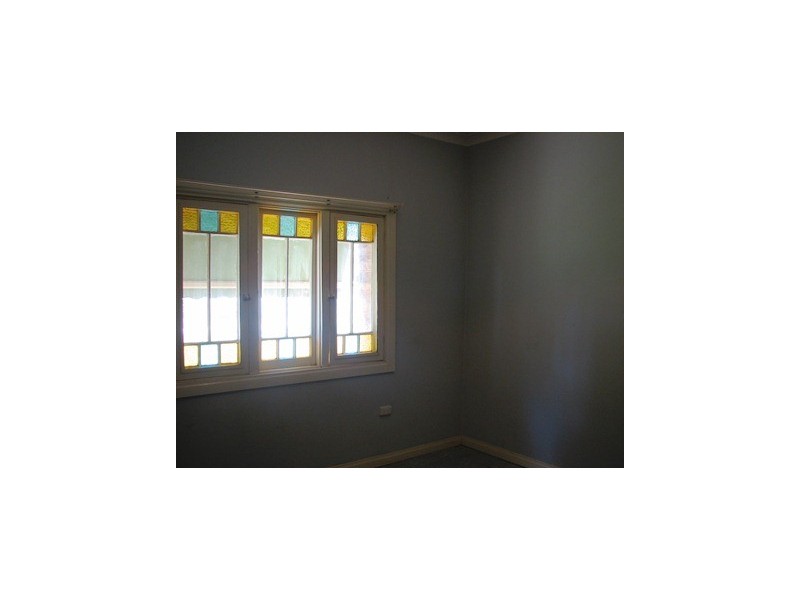 28 Douglas, Narrandera NSW 2700