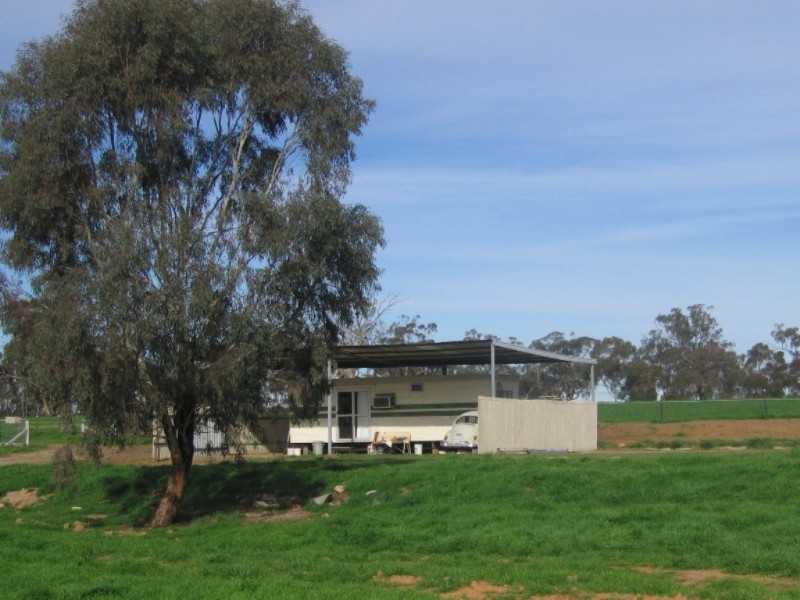 885 Gooramadda Road, Rutherglen VIC 3685