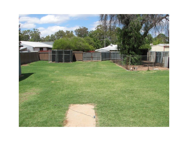 86 Twynam, Narrandera NSW 2700