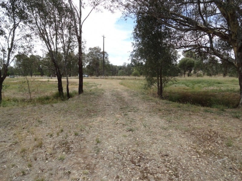 24 Bridge Street, Chiltern VIC 3683