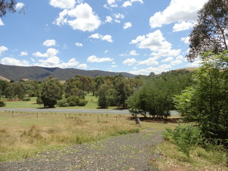 8624 Murray River Road, Walwa VIC 3709