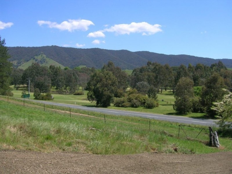 8624 Murray River Road, Walwa VIC 3709