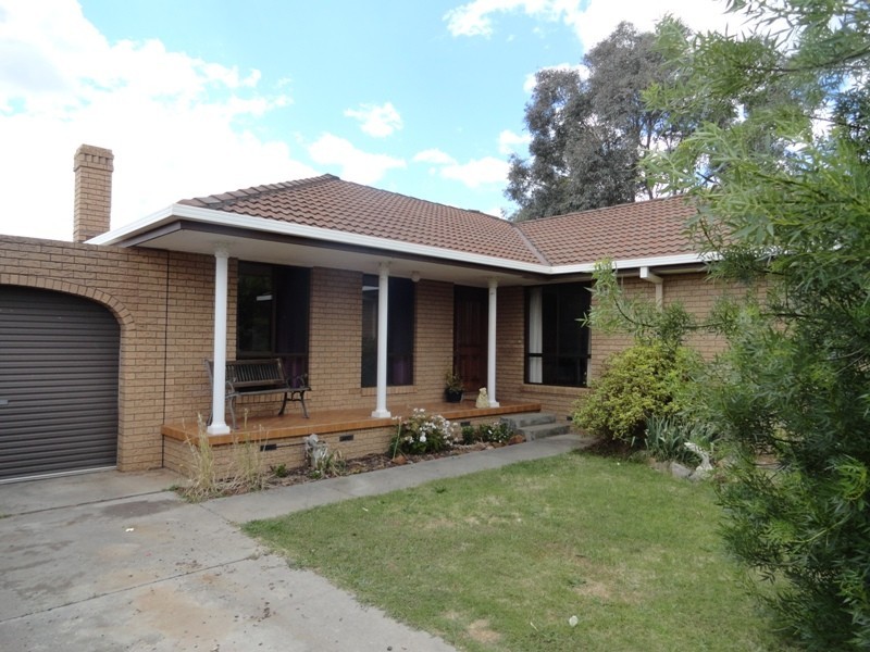 10 Sunnyside Crescent, Walla Walla NSW 2659