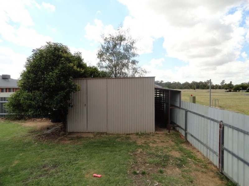 10 Sunnyside Crescent, Walla Walla NSW 2659