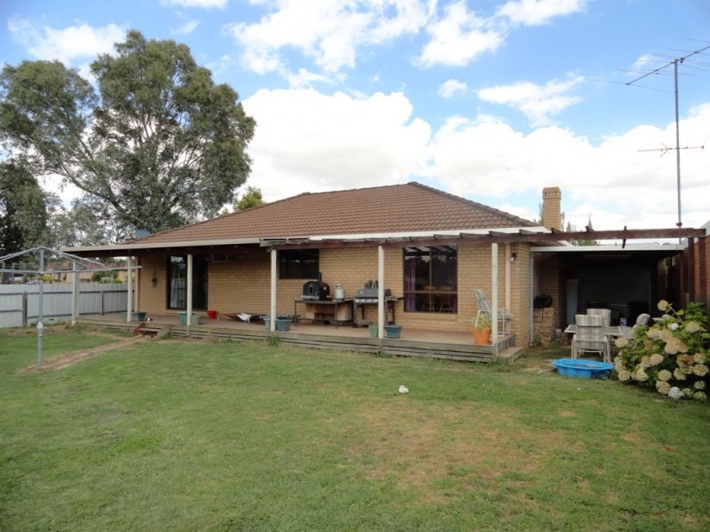 10 Sunnyside Crescent, Walla Walla NSW 2659