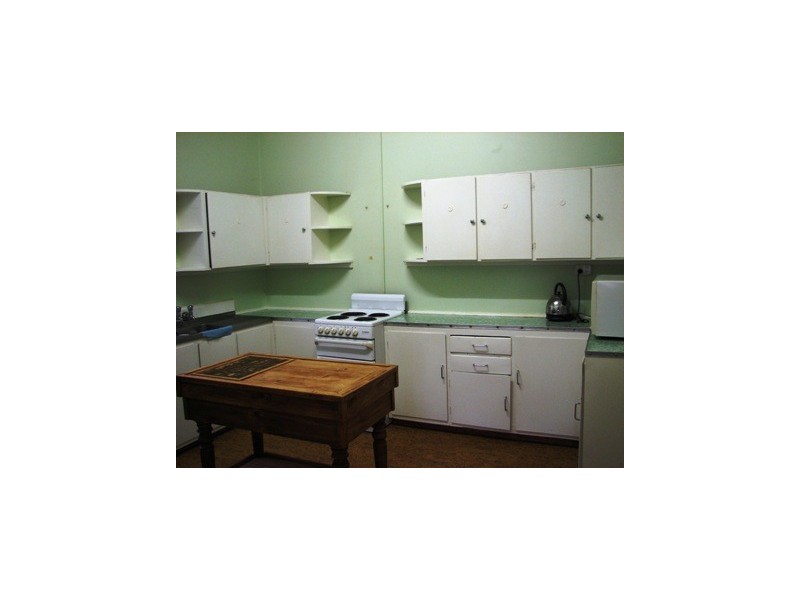 20 Douglas, Narrandera NSW 2700