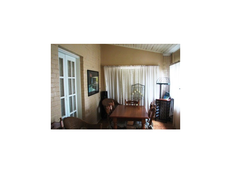 20 Douglas, Narrandera NSW 2700