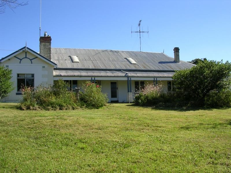 - Dalton Rd, Gunning NSW 2581