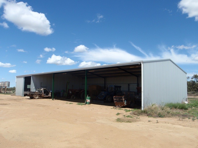 Yerrinbool and Kempsey, Hay NSW 2711