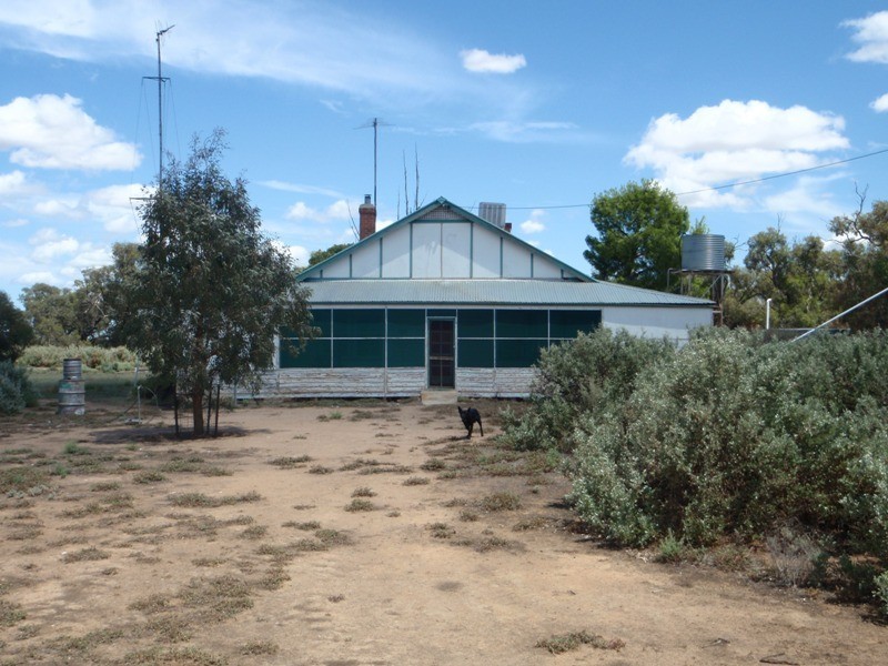 Yerrinbool and Kempsey, Hay NSW 2711